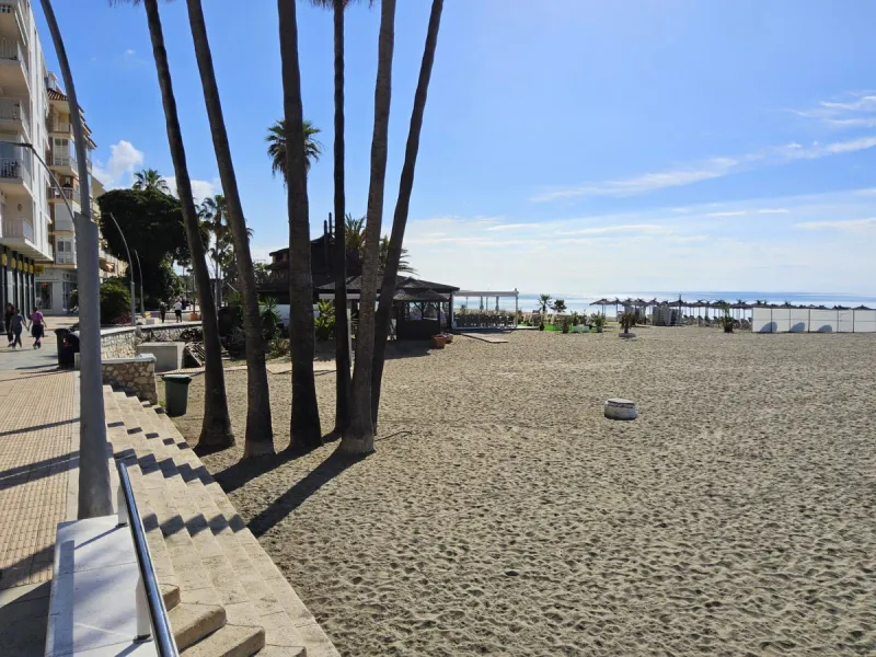 Brand new refurbished flat in the centre of Estepona - 3 bedrooms, 3 bathrooms and tourist license
