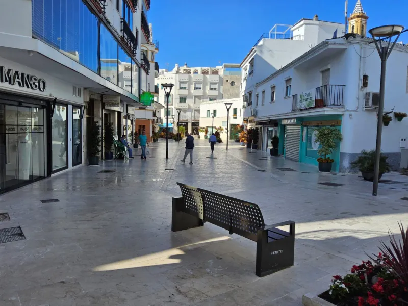 Brand new refurbished flat in the centre of Estepona - 3 bedrooms, 3 bathrooms and tourist license