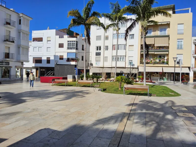 Brand new refurbished flat in the centre of Estepona - 3 bedrooms, 3 bathrooms and tourist license