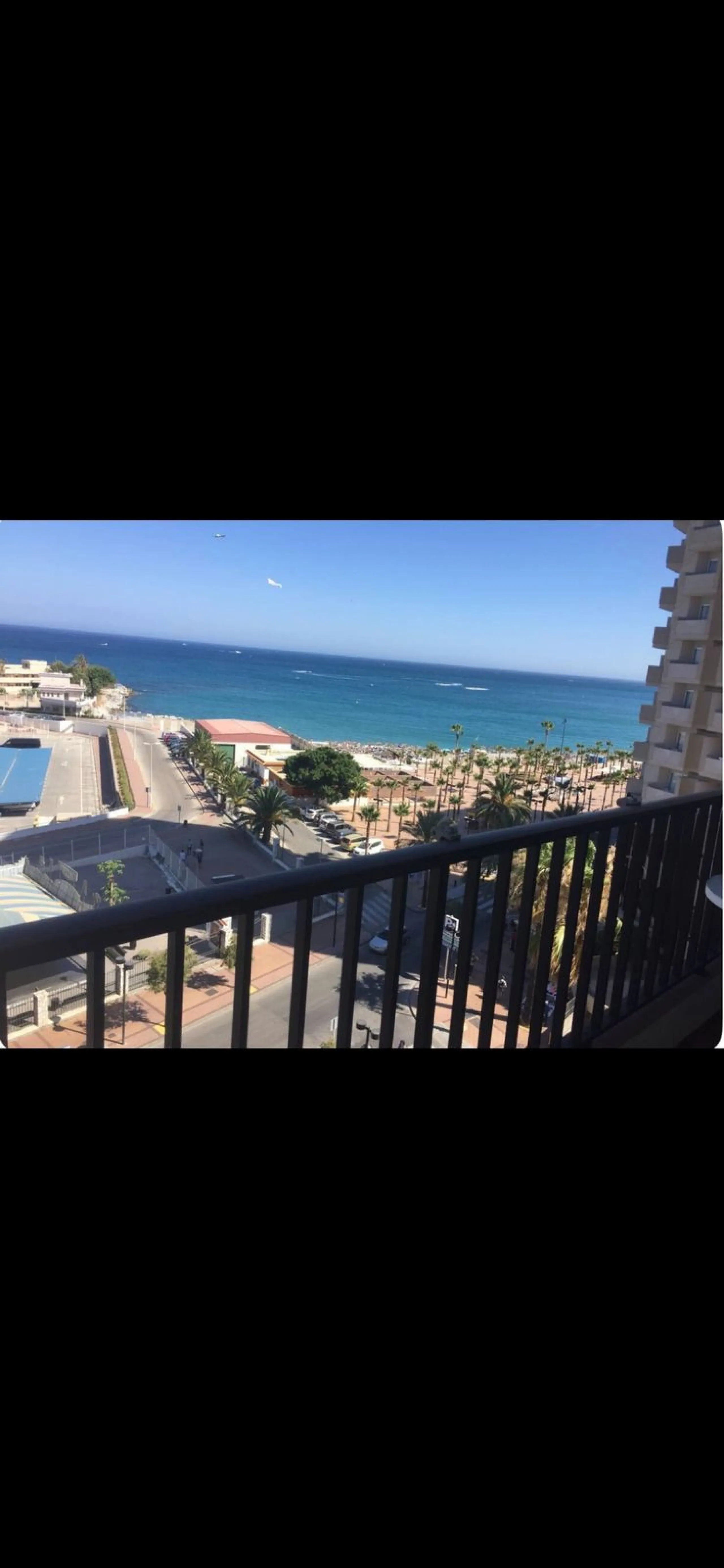 Apartment - Middle Floor Apartment в продаже в Fuengirola, Málaga. В доме 2 спален и 1 ванных комнат. Площадь дома 75 м²