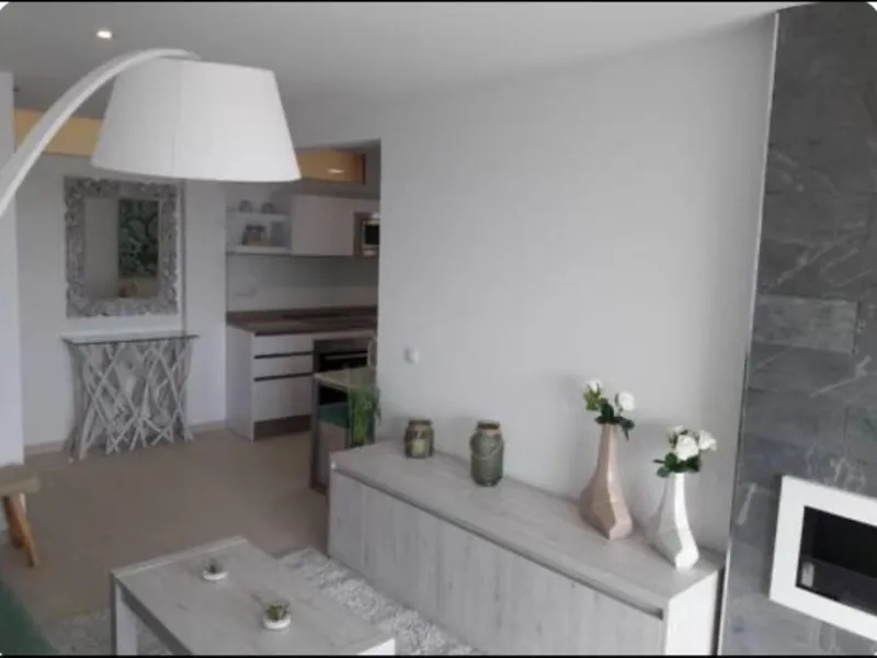 Apartment - Middle Floor Apartment в продаже в Fuengirola, Málaga. В доме 2 спален и 1 ванных комнат. Площадь дома 75 м²