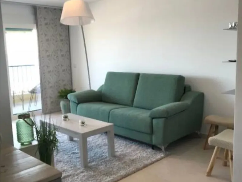 Apartment - Middle Floor Apartment в продаже в Fuengirola, Málaga. В доме 2 спален и 1 ванных комнат. Площадь дома 75 м²