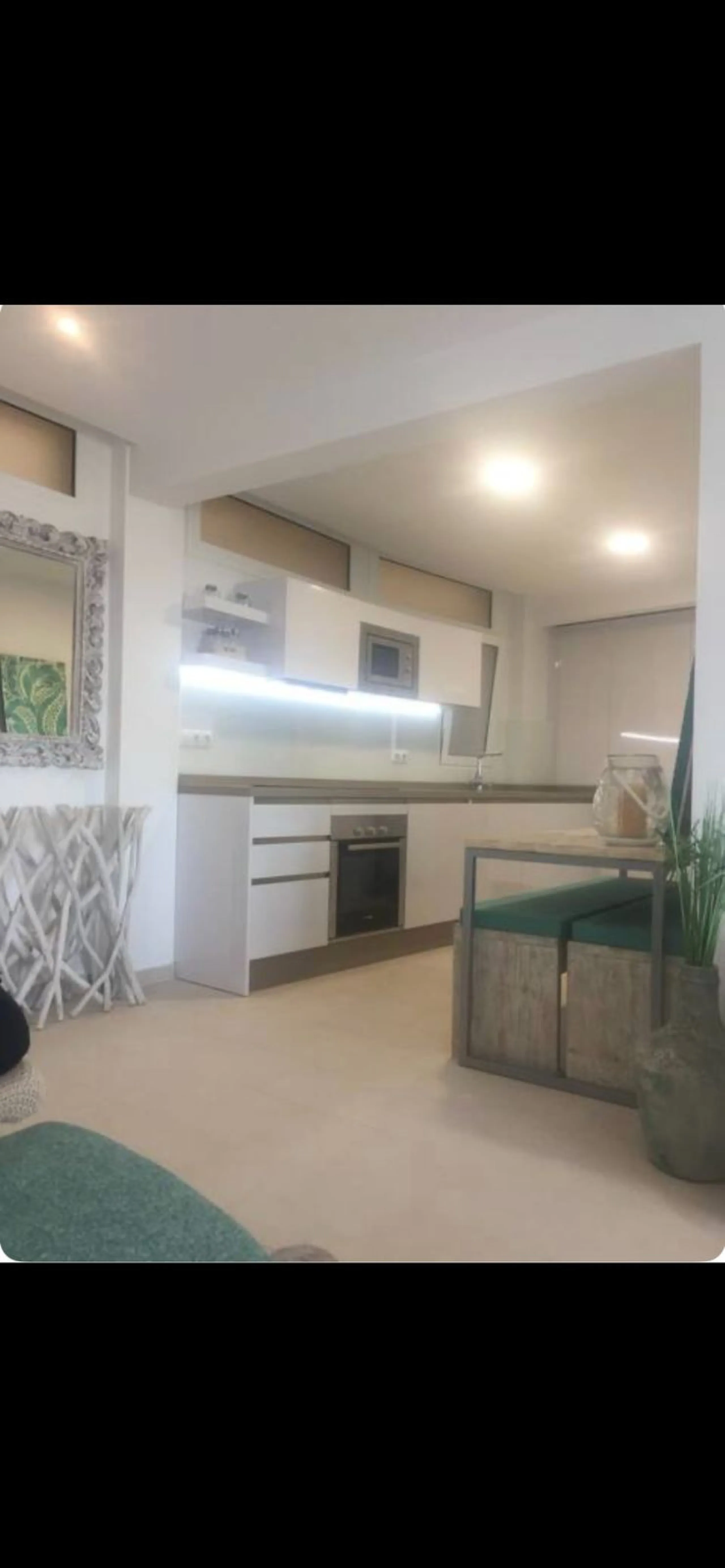 Apartment - Middle Floor Apartment в продаже в Fuengirola, Málaga. В доме 2 спален и 1 ванных комнат. Площадь дома 75 м²