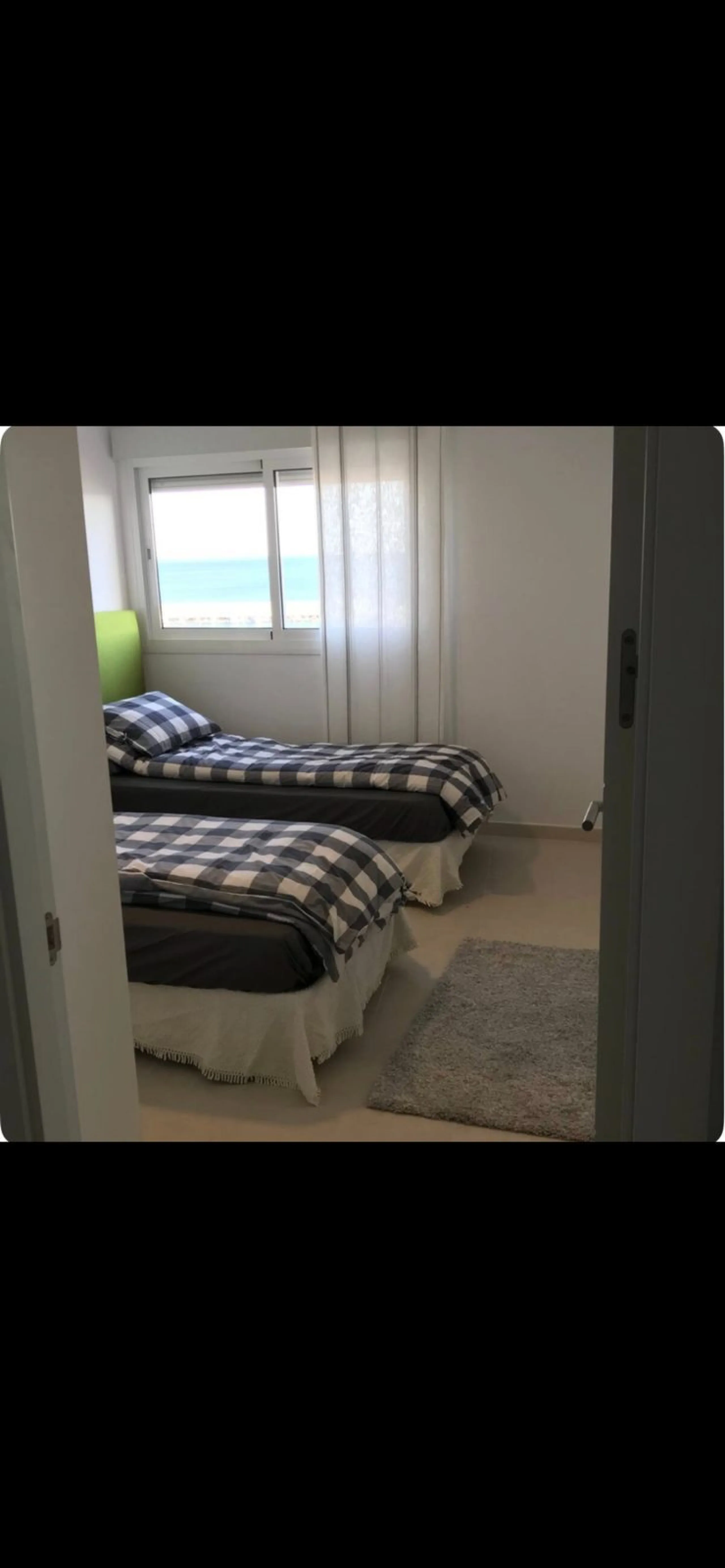 Apartment - Middle Floor Apartment в продаже в Fuengirola, Málaga. В доме 2 спален и 1 ванных комнат. Площадь дома 75 м²