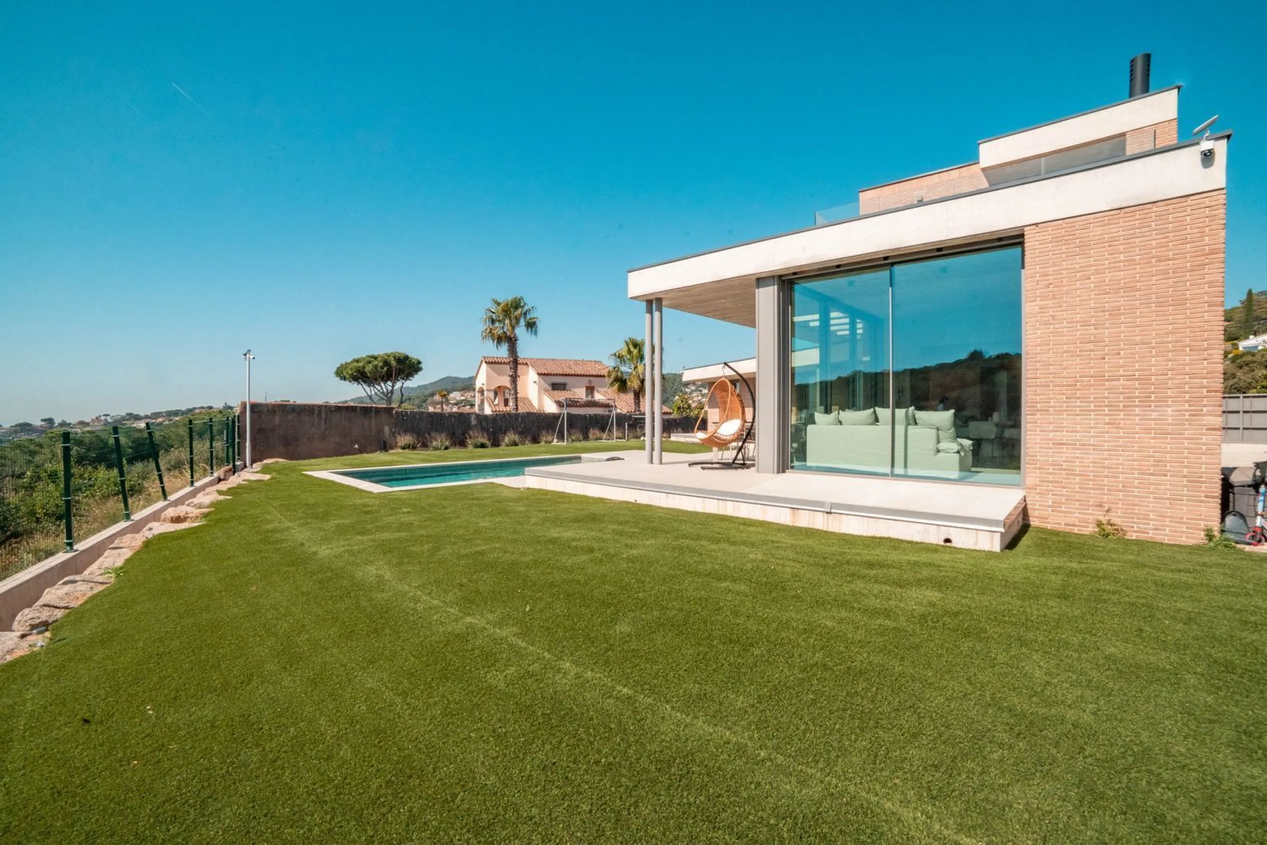 Contemporary House with Sea Views in Cabrils, Maresme