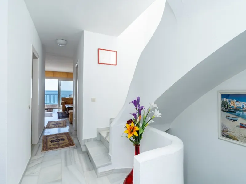 Penthouse in Calahonda in second line beach with amazing sea views and offering on two levels two bedrooms, two bathrooms, a kitchen, bright living room with sunny terrace and a roof terrace with views to the Mediterranean Sea and with sun all day. Sold f