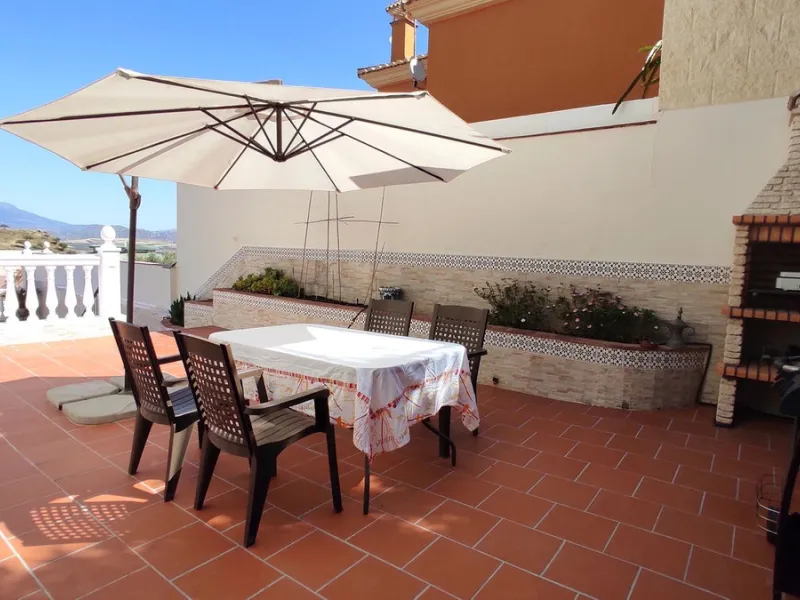 Modern Detached Villa with Panoramic Views & Private Pool – Coín, Málaga