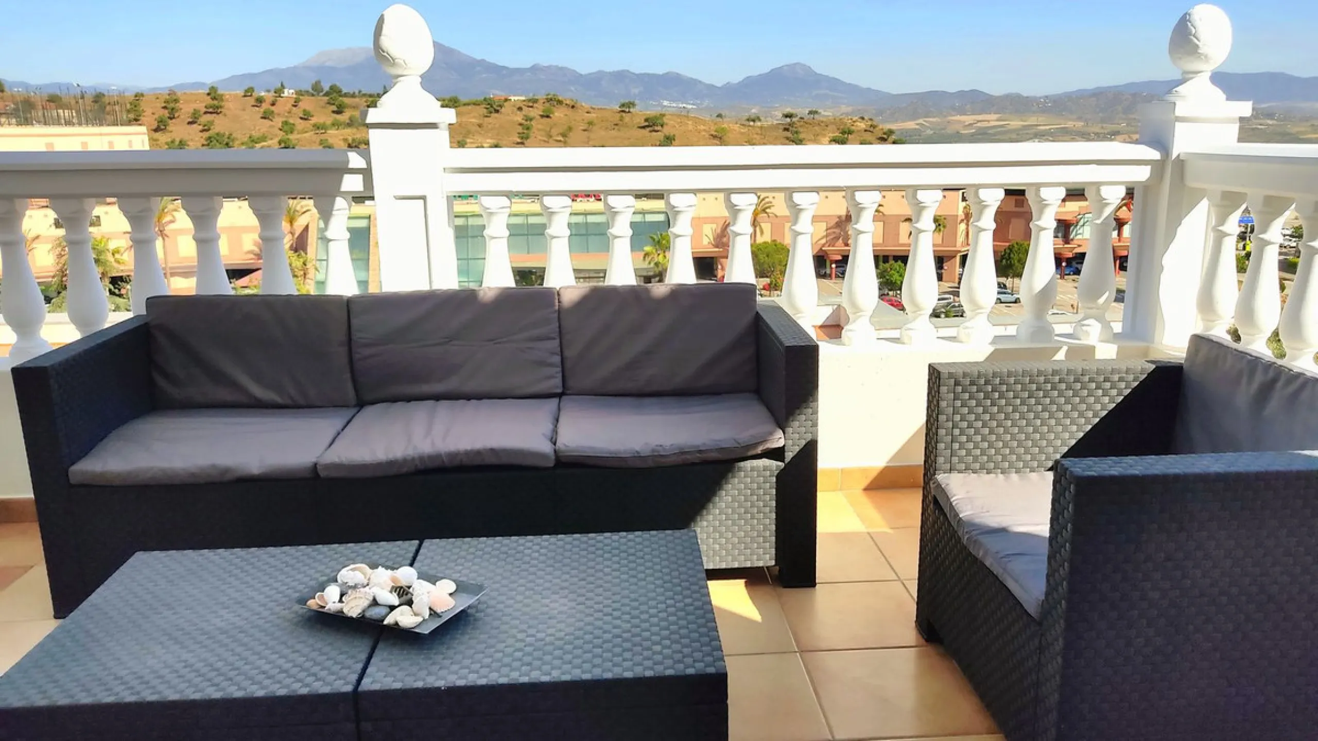 Modern Detached Villa with Panoramic Views & Private Pool – Coín, Málaga
