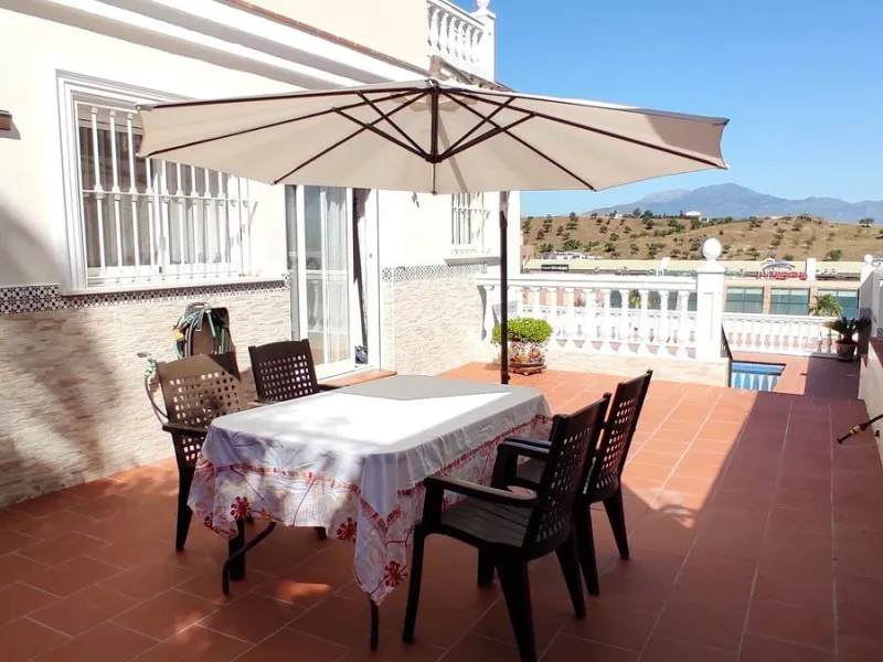 Modern Detached Villa with Panoramic Views & Private Pool – Coín, Málaga
