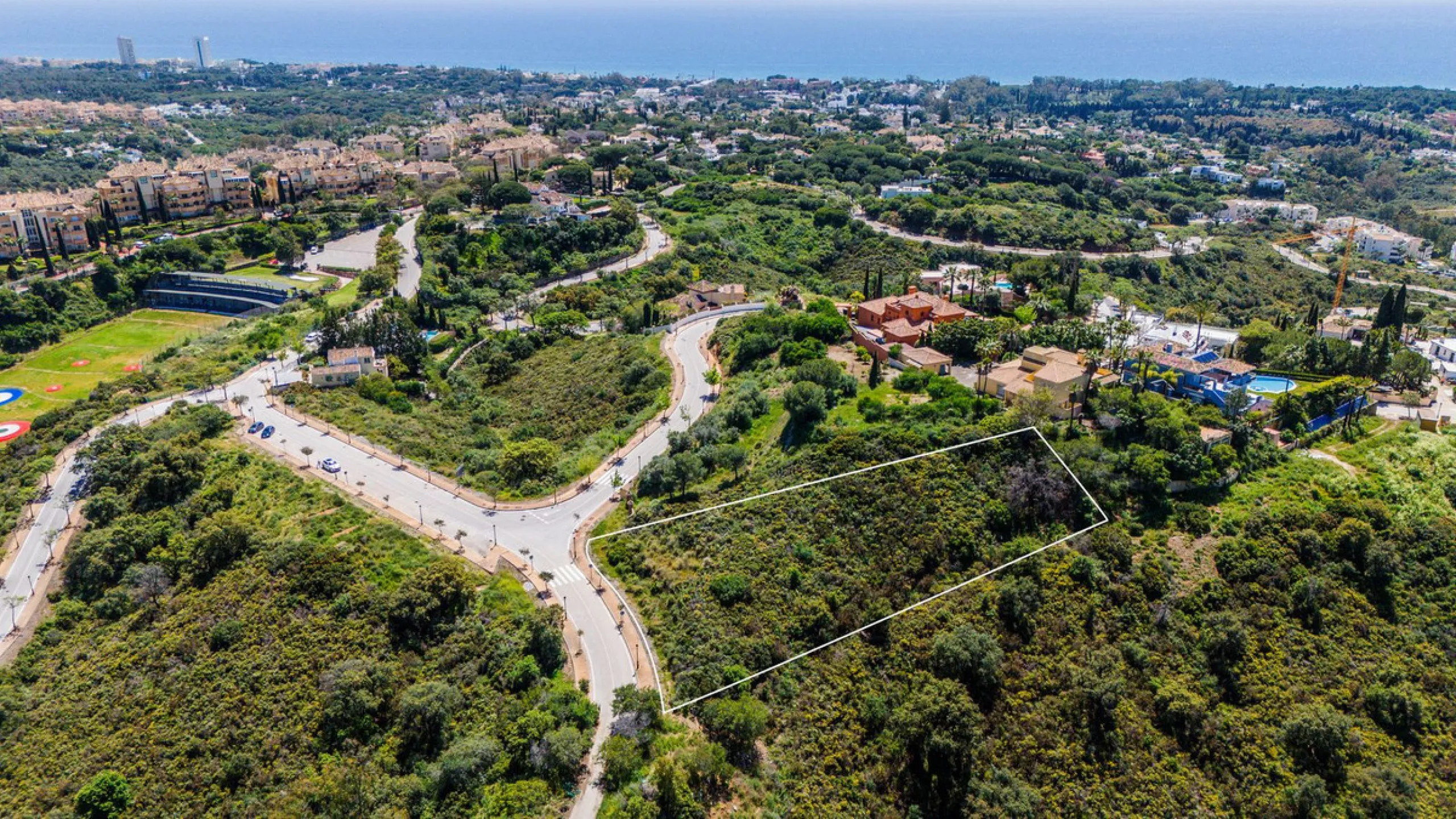 Plot - Residential Plot в продаже в Marbella, Málaga. Площадь участка 2114 м²