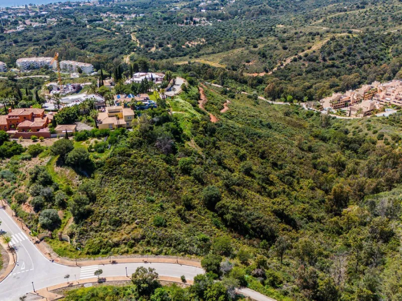 Plot - Residential Plot в продаже в Marbella, Málaga. Площадь участка 2114 м²
