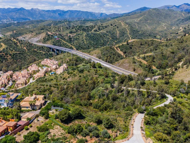 Plot - Residential Plot в продаже в Marbella, Málaga. Площадь участка 2114 м²