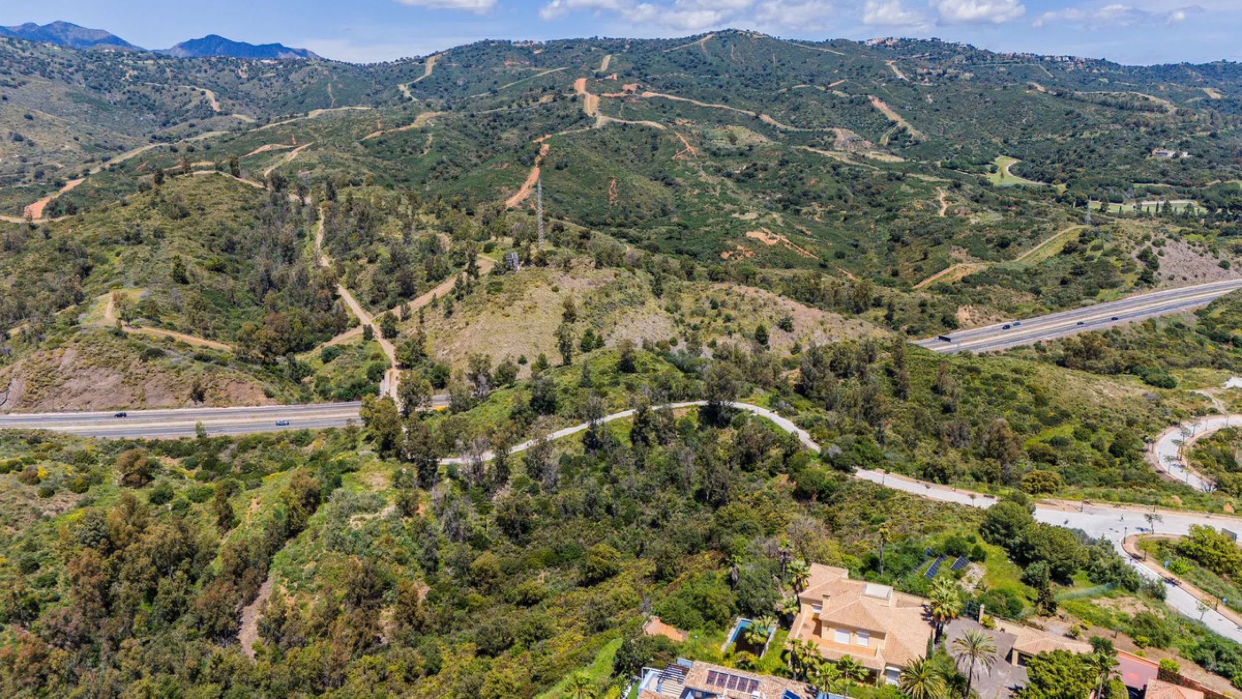 Plot - Residential Plot в продаже в Marbella, Málaga. Площадь участка 2114 м²
