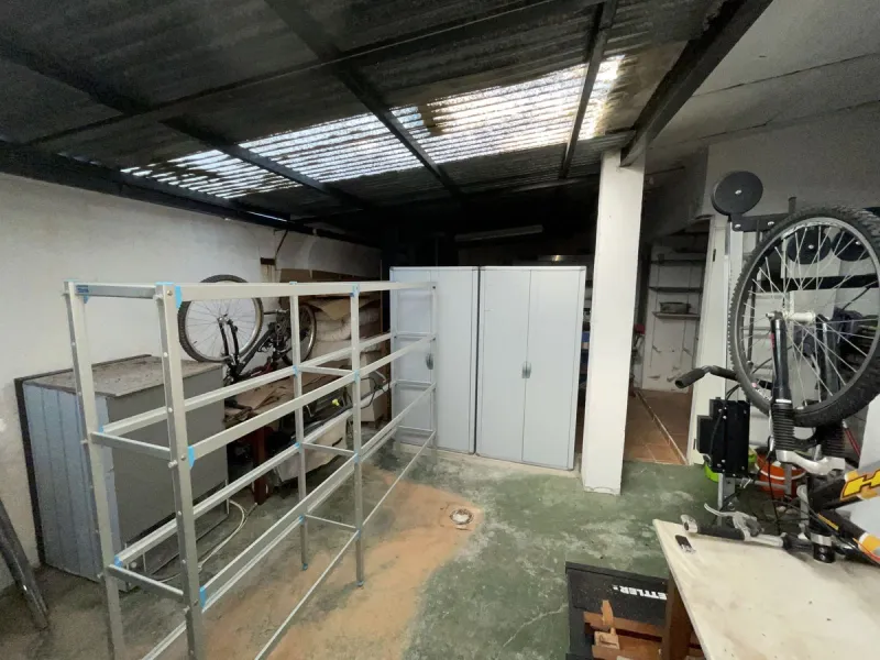 Commercial - Bar в продаже в El Paraiso, Málaga. Площадь дома 500 м². Площадь участка 1200 м²