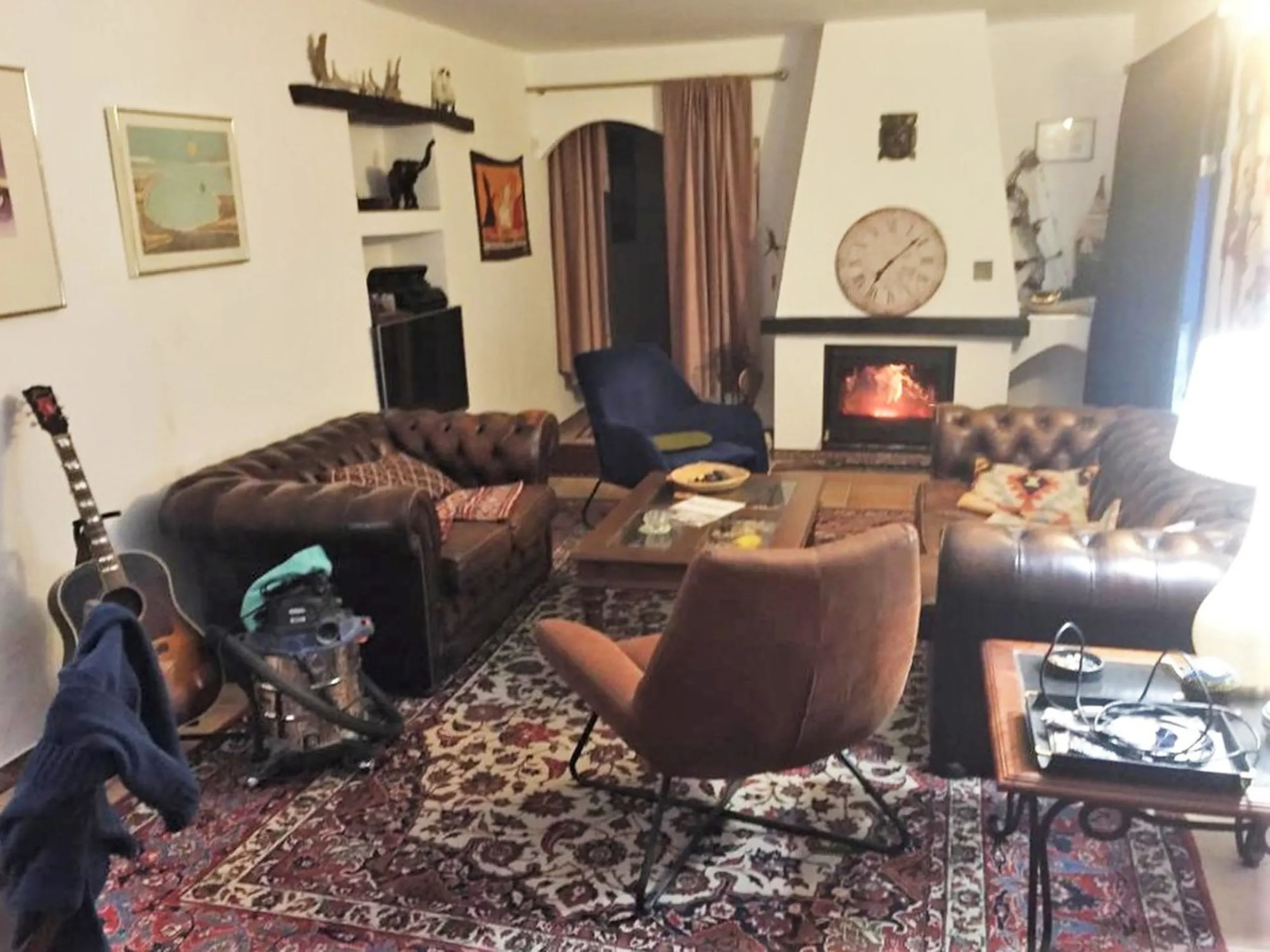 House - Finca - Cortijo в продаже в Casares, Málaga. В доме 4 спален и 2 ванных комнат. Площадь дома 220 м². Площадь участка 30000 м²