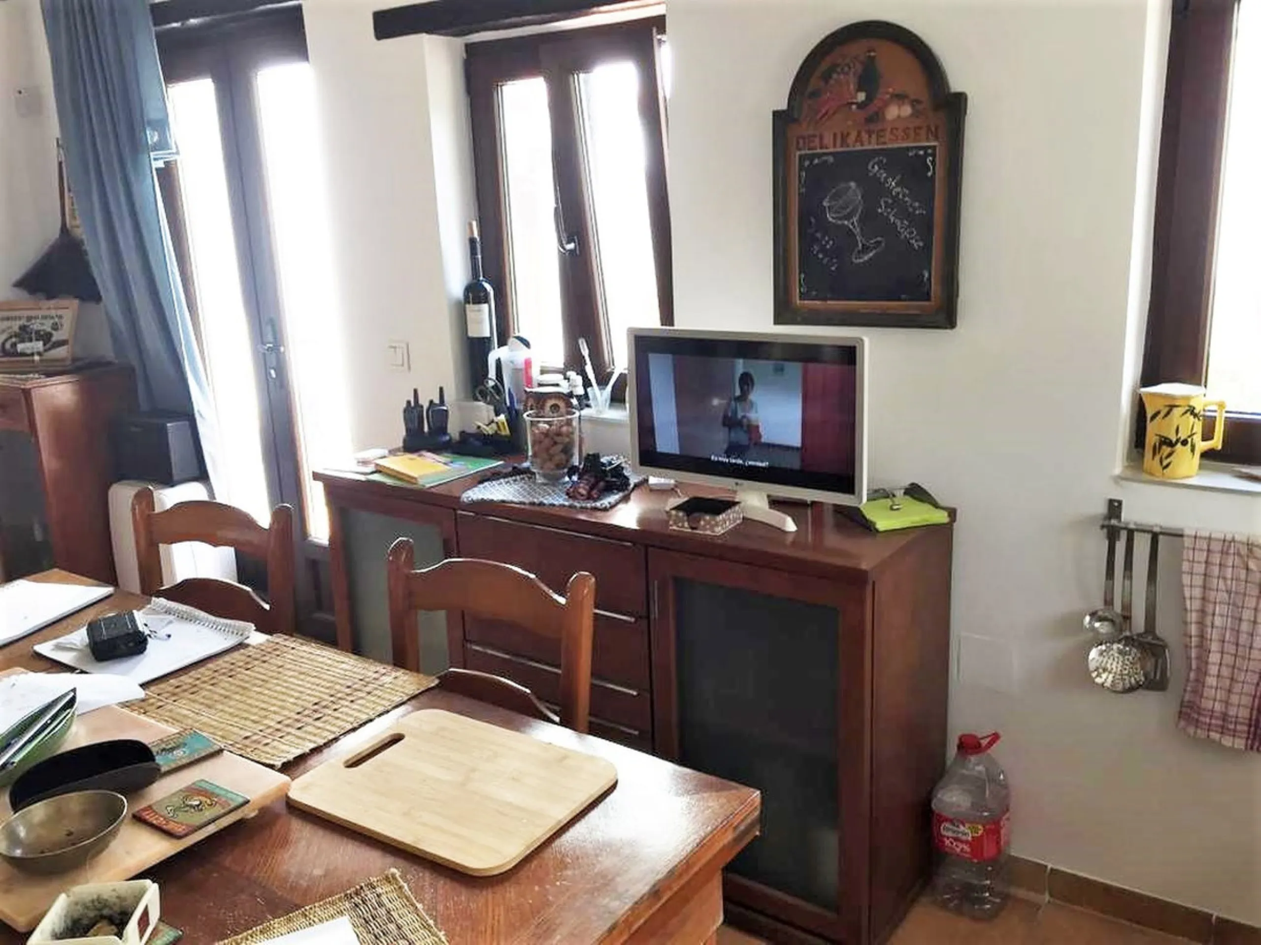 House - Finca - Cortijo в продаже в Casares, Málaga. В доме 4 спален и 2 ванных комнат. Площадь дома 220 м². Площадь участка 30000 м²