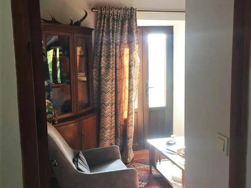 House - Finca - Cortijo в продаже в Casares, Málaga. В доме 4 спален и 2 ванных комнат. Площадь дома 220 м². Площадь участка 30000 м²