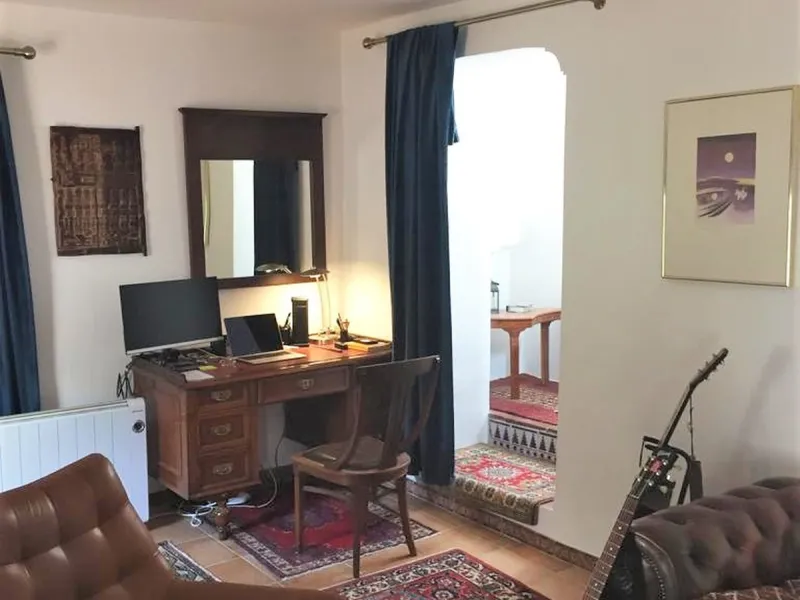 House - Finca - Cortijo в продаже в Casares, Málaga. В доме 4 спален и 2 ванных комнат. Площадь дома 220 м². Площадь участка 30000 м²