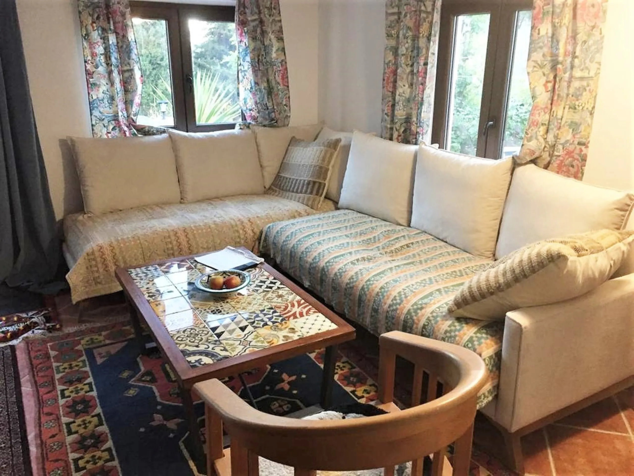 House - Finca - Cortijo в продаже в Casares, Málaga. В доме 4 спален и 2 ванных комнат. Площадь дома 220 м². Площадь участка 30000 м²