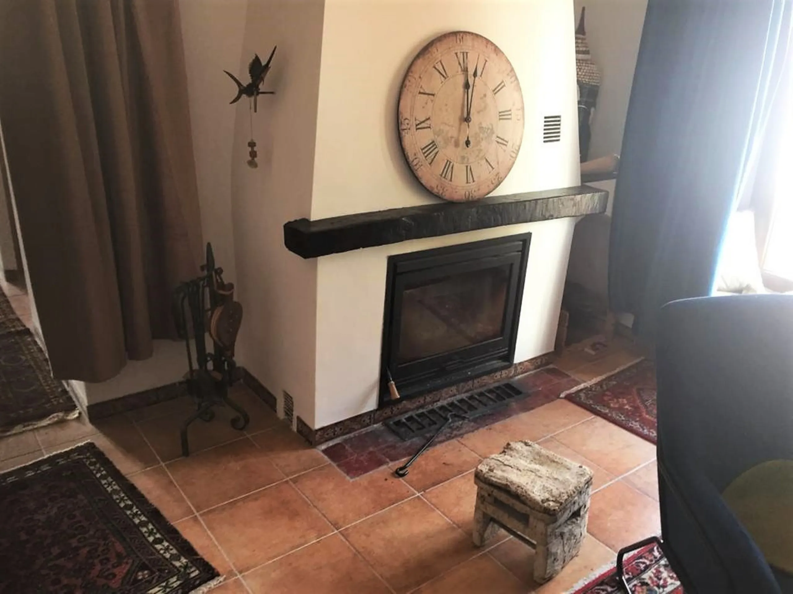 House - Finca - Cortijo в продаже в Casares, Málaga. В доме 4 спален и 2 ванных комнат. Площадь дома 220 м². Площадь участка 30000 м²