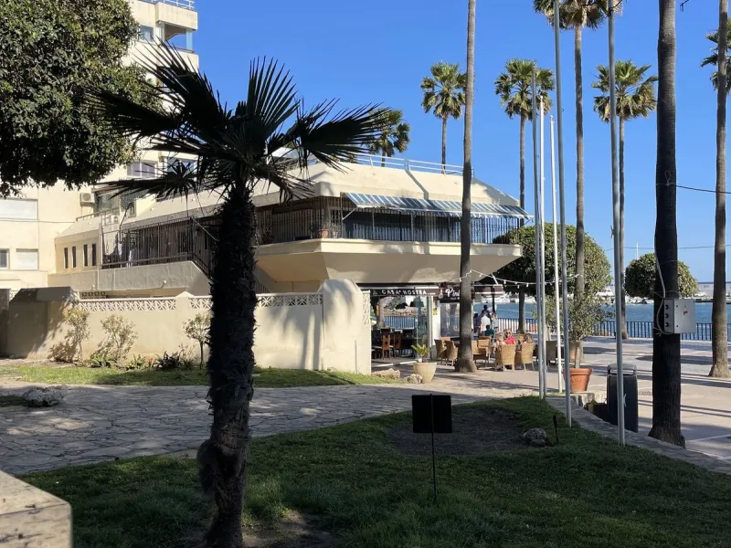 A unique facility on the first line in the heart of Marbella.