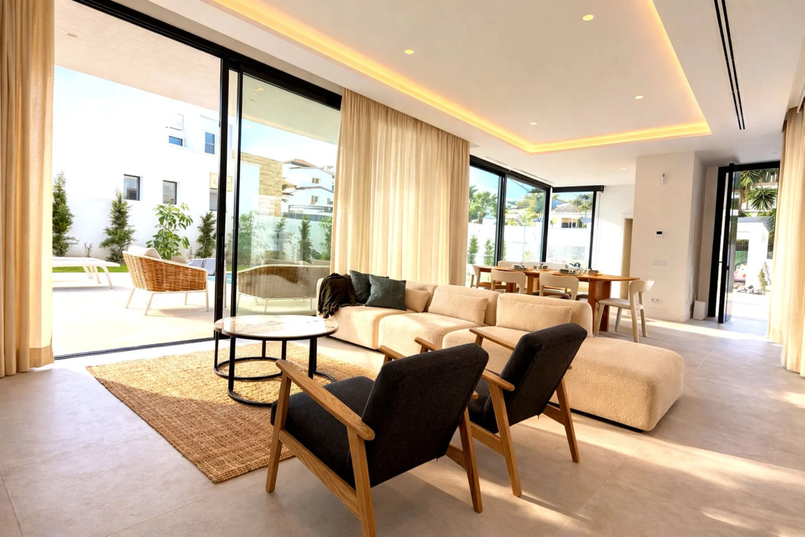 LUXURY MODERN VILLA BORDERING THE NATURE IN MONTE BIARRITZ, NUEVA ATALAYA, ESTEPONA!