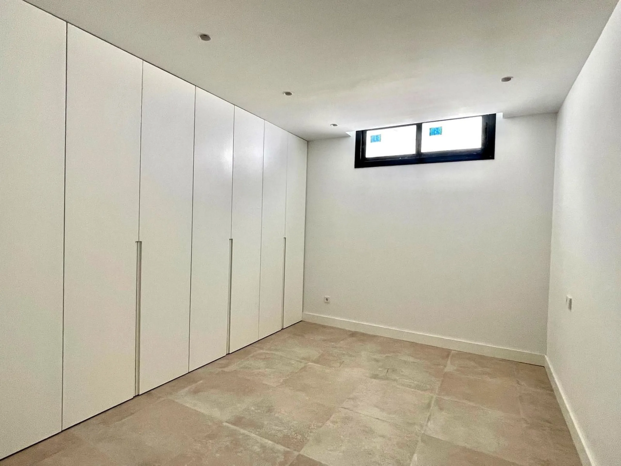 LUXURY MODERN VILLA BORDERING THE NATURE IN MONTE BIARRITZ, NUEVA ATALAYA, ESTEPONA!