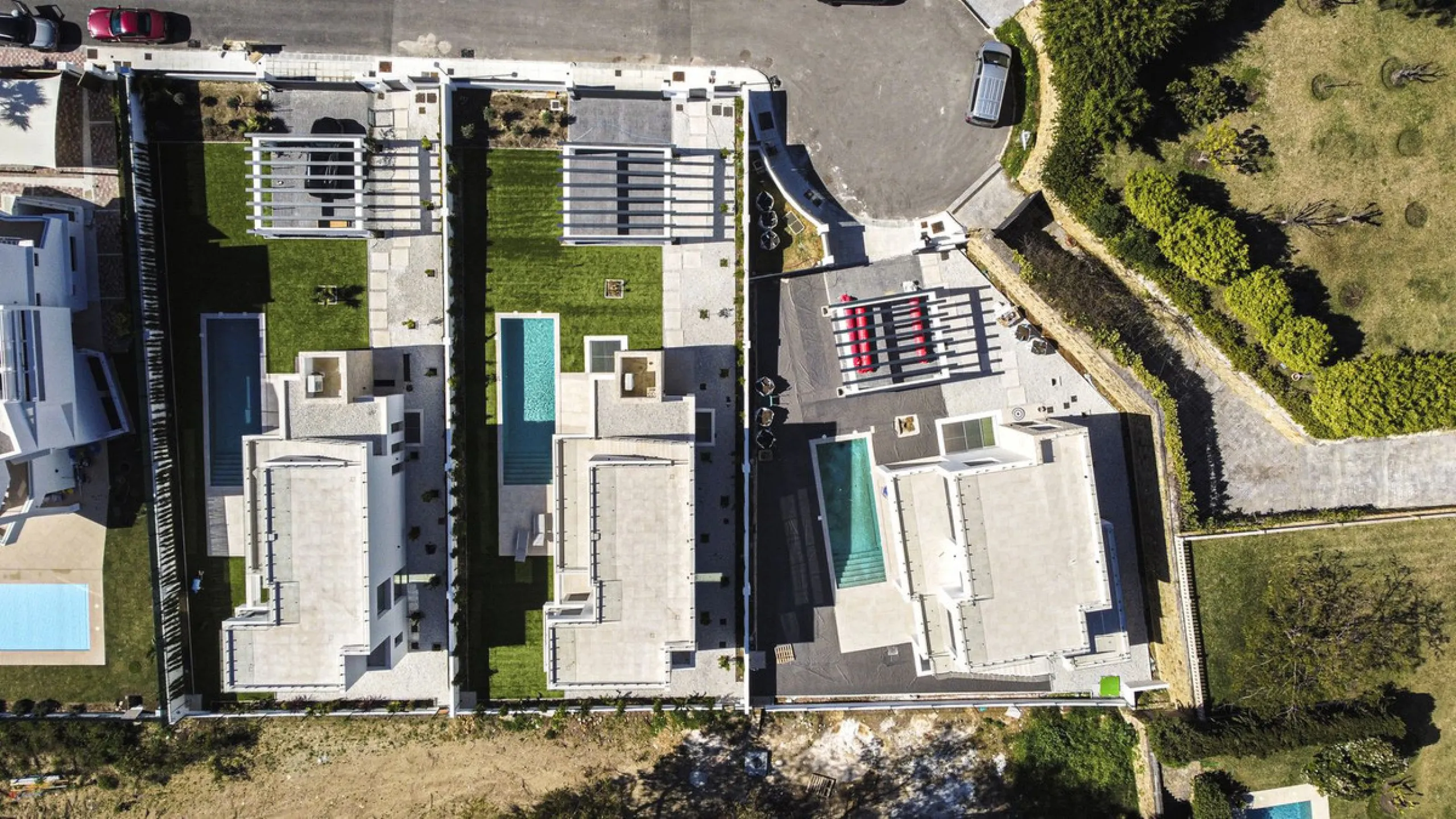 LUXURY MODERN VILLA BORDERING THE NATURE IN MONTE BIARRITZ, NUEVA ATALAYA, ESTEPONA!