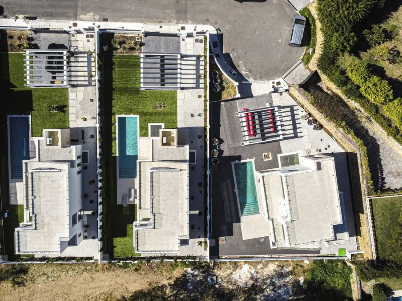 LUXURY MODERN VILLA BORDERING THE NATURE IN MONTE BIARRITZ, NUEVA ATALAYA, ESTEPONA!