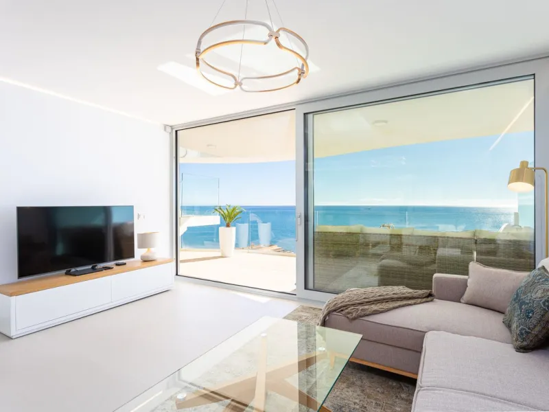 Would you like to live just few steps from the beach, feel the waves at your terrace and enjoy your own roof top solarium, look over the rooftops and feel the sea breeze? This exclusive penthouse apartment is located in one of the finest new builds called