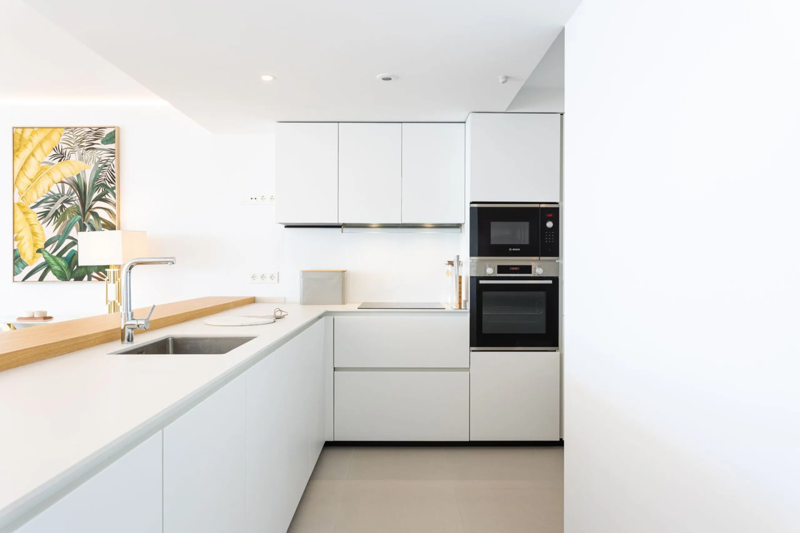 Would you like to live just few steps from the beach, feel the waves at your terrace and enjoy your own roof top solarium, look over the rooftops and feel the sea breeze? This exclusive penthouse apartment is located in one of the finest new builds called