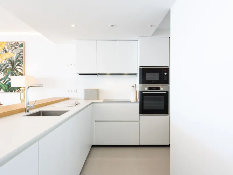 Would you like to live just few steps from the beach, feel the waves at your terrace and enjoy your own roof top solarium, look over the rooftops and feel the sea breeze? This exclusive penthouse apartment is located in one of the finest new builds called
