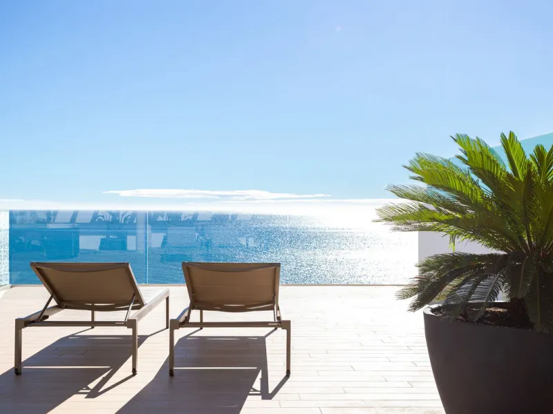 Would you like to live just few steps from the beach, feel the waves at your terrace and enjoy your own roof top solarium, look over the rooftops and feel the sea breeze? This exclusive penthouse apartment is located in one of the finest new builds called