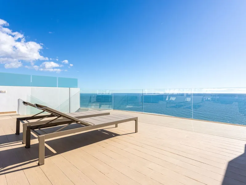 Would you like to live just few steps from the beach, feel the waves at your terrace and enjoy your own roof top solarium, look over the rooftops and feel the sea breeze? This exclusive penthouse apartment is located in one of the finest new builds called