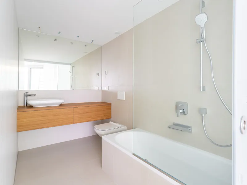 Would you like to live just few steps from the beach, feel the waves at your terrace and enjoy your own roof top solarium, look over the rooftops and feel the sea breeze? This exclusive penthouse apartment is located in one of the finest new builds called
