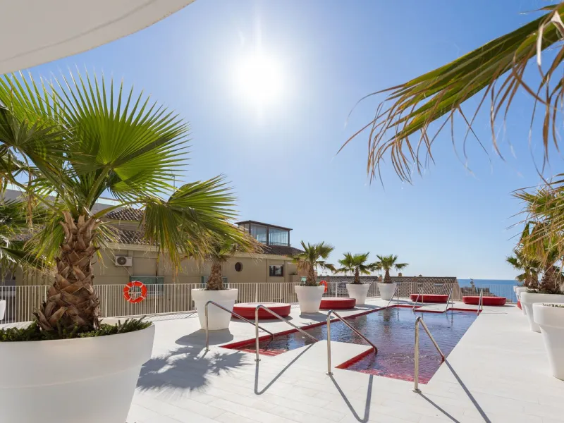 Would you like to live just few steps from the beach, feel the waves at your terrace and enjoy your own roof top solarium, look over the rooftops and feel the sea breeze? This exclusive penthouse apartment is located in one of the finest new builds called