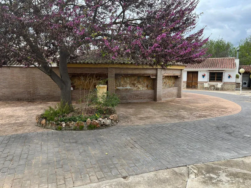 A uniqure hotel/ apartment complex for sale in Alhaurin el Grande