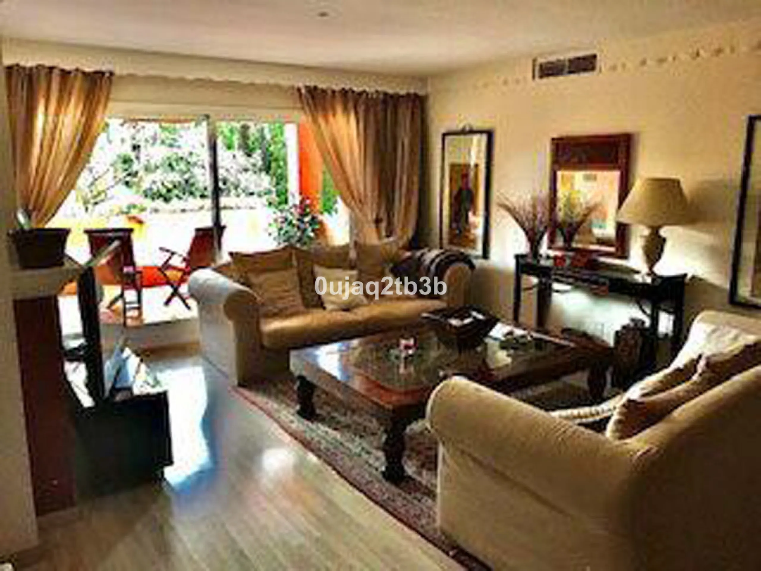 Apartment - Middle Floor Apartment в продаже в Estepona, Málaga. В доме 3 спален и 3 ванных комнат. Площадь дома 159 м²