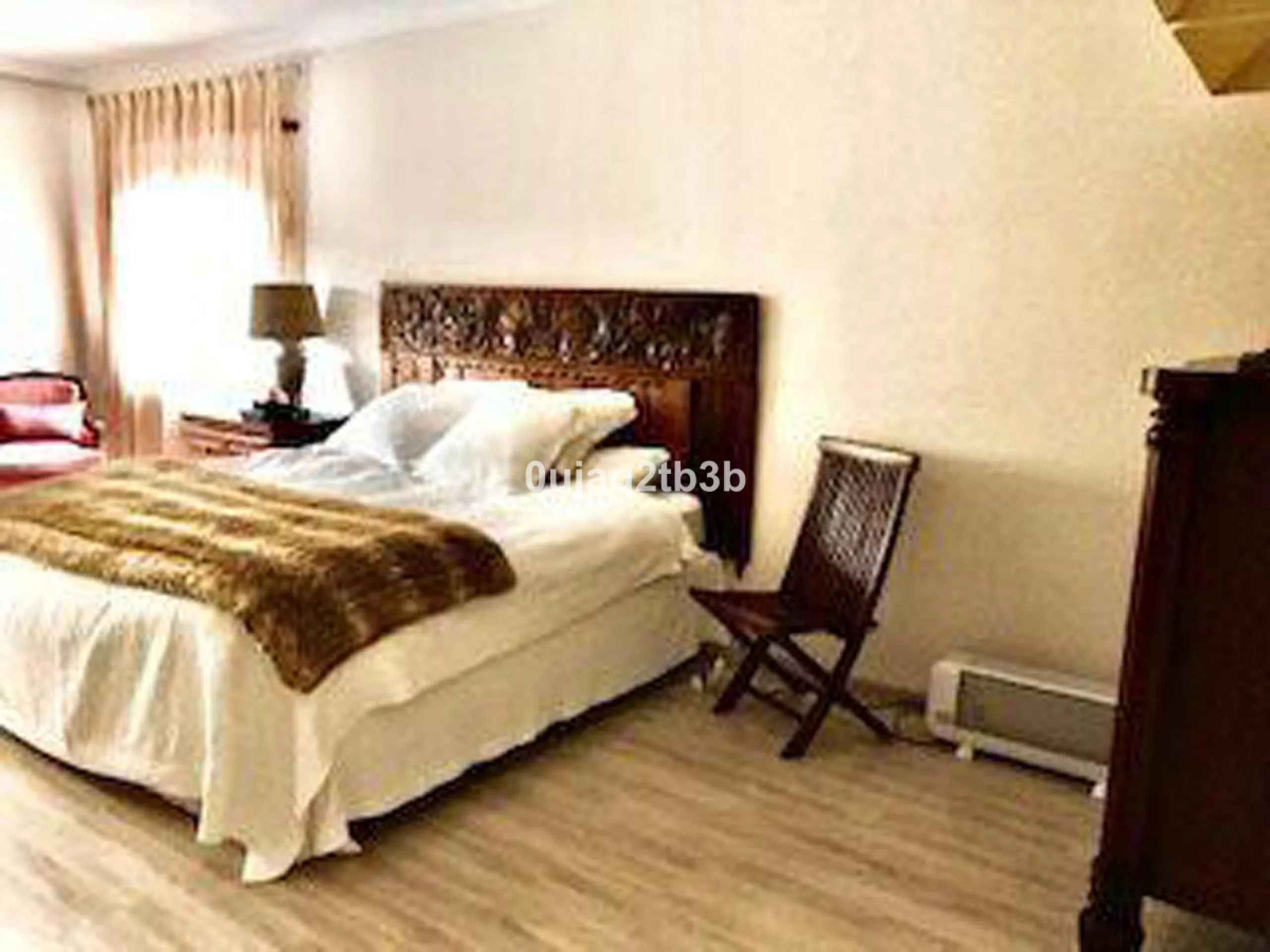 Apartment - Middle Floor Apartment в продаже в Estepona, Málaga. В доме 3 спален и 3 ванных комнат. Площадь дома 159 м²
