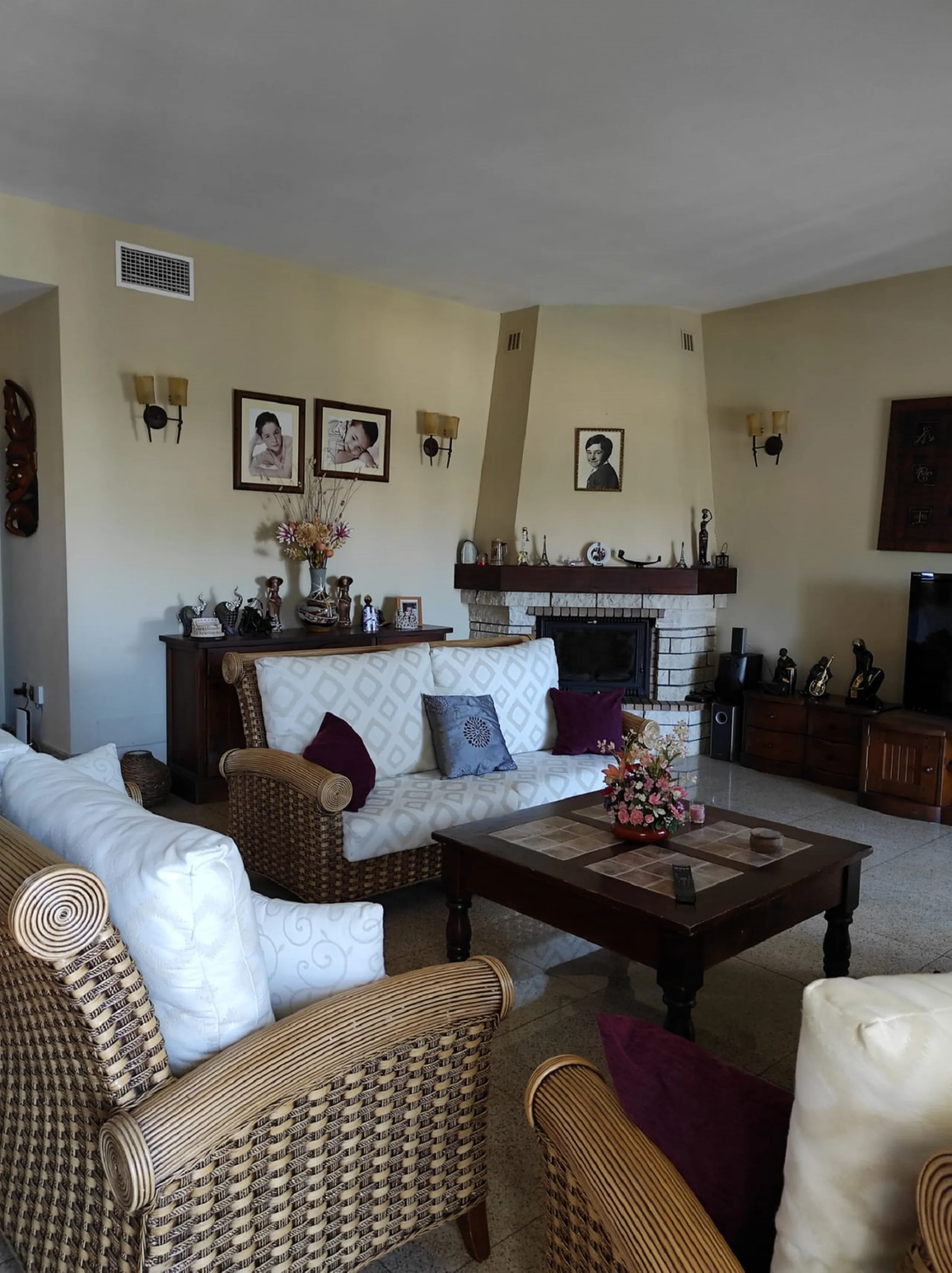 Spectacular villa for sale in Sierrazuela