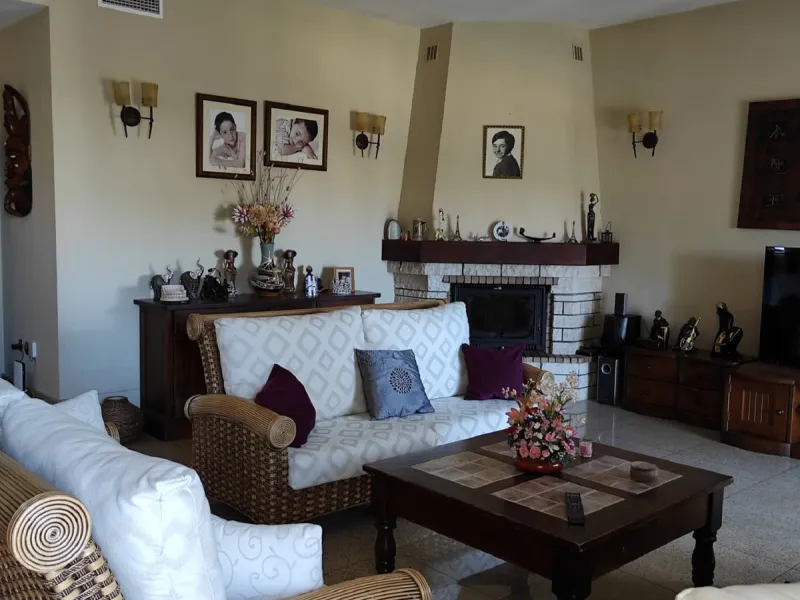Spectacular villa for sale in Sierrazuela
