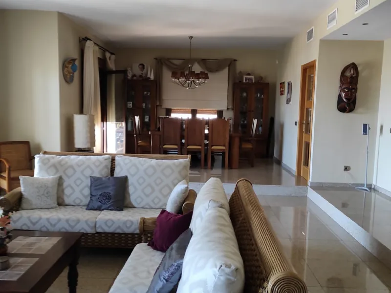 Spectacular villa for sale in Sierrazuela