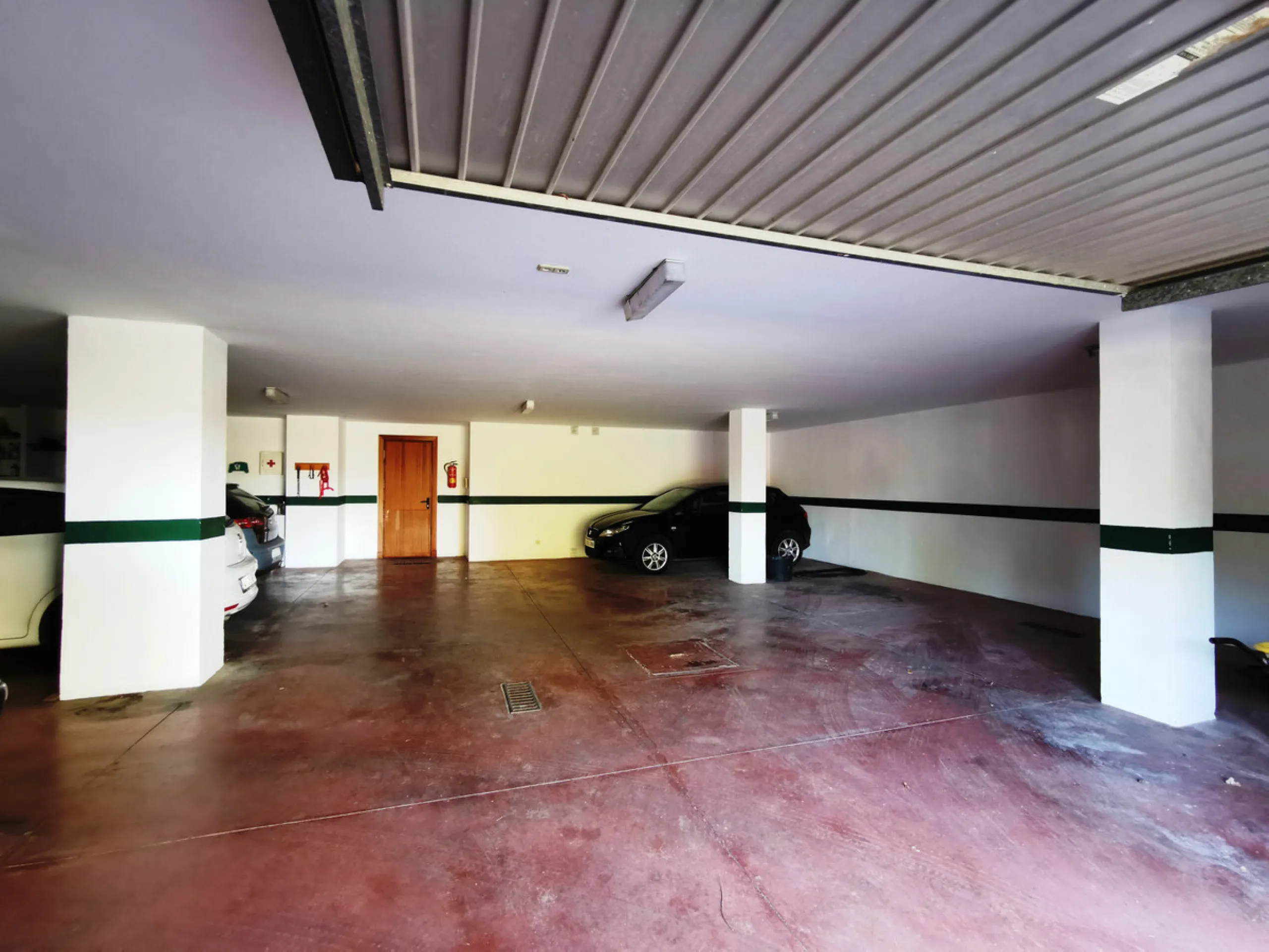House - Detached Villa в продаже в Torremolinos, Málaga. В доме 11 спален и 8 ванных комнат. Площадь дома 1028 м². Площадь участка 2300 м²