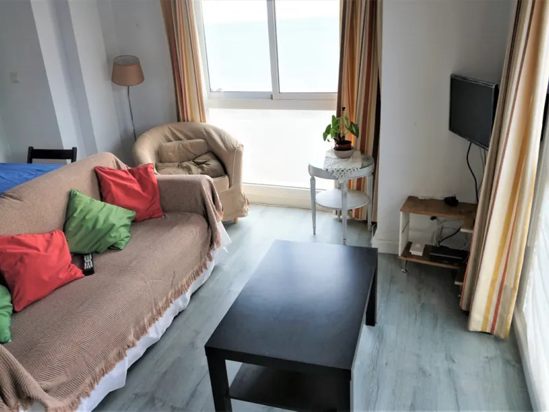 Beautiful duplex flat in first line beach, with wonderful views to the sea. It has an open plan kitchen, which opens onto a small balcony. It is next to the cosy living room. On the same floor there is a bathroom and a double bedroom, which also includes 