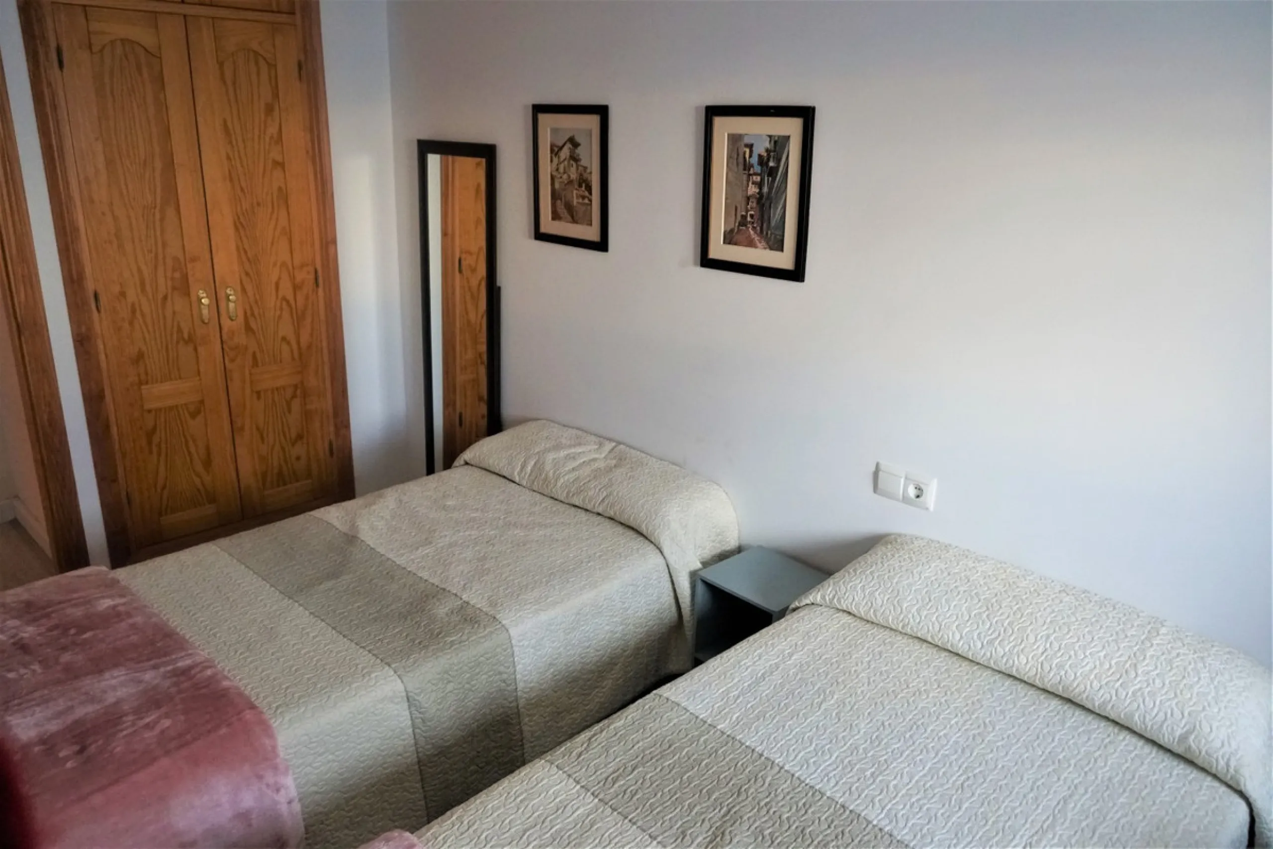 Beautiful duplex flat in first line beach, with wonderful views to the sea. It has an open plan kitchen, which opens onto a small balcony. It is next to the cosy living room. On the same floor there is a bathroom and a double bedroom, which also includes 