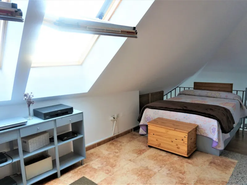 Beautiful duplex flat in first line beach, with wonderful views to the sea. It has an open plan kitchen, which opens onto a small balcony. It is next to the cosy living room. On the same floor there is a bathroom and a double bedroom, which also includes 