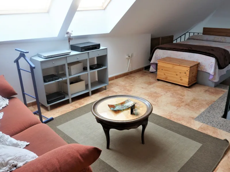 Beautiful duplex flat in first line beach, with wonderful views to the sea. It has an open plan kitchen, which opens onto a small balcony. It is next to the cosy living room. On the same floor there is a bathroom and a double bedroom, which also includes 