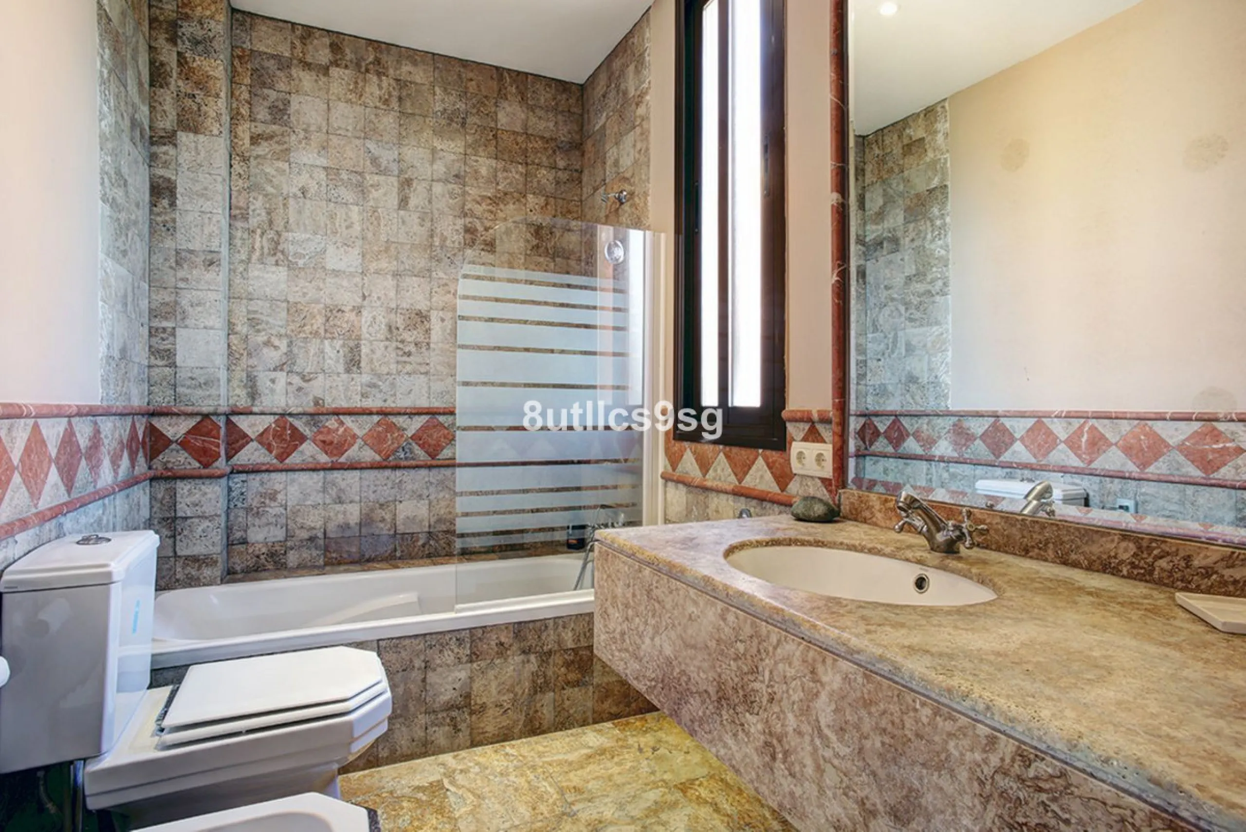 2 bedroom apartment located in the hotel complex called Paraiso Beach, located in the Paraiso Barronal Urbanization, Cancelada, between Marbella and Estepona, Malaga