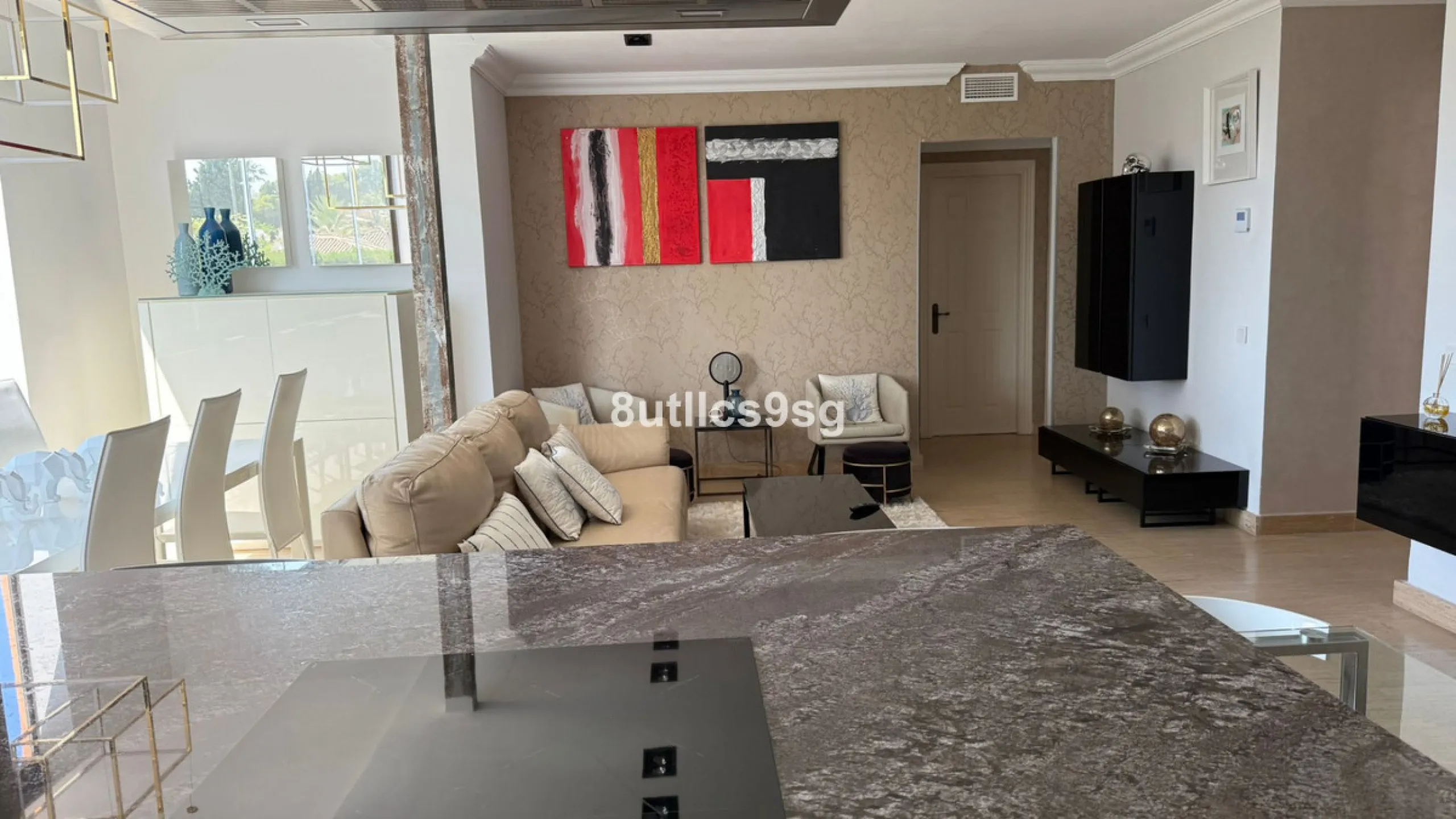 2 bedroom apartment located in the hotel complex called Paraiso Beach, located in the Paraiso Barronal Urbanization, Cancelada, between Marbella and Estepona, Malaga