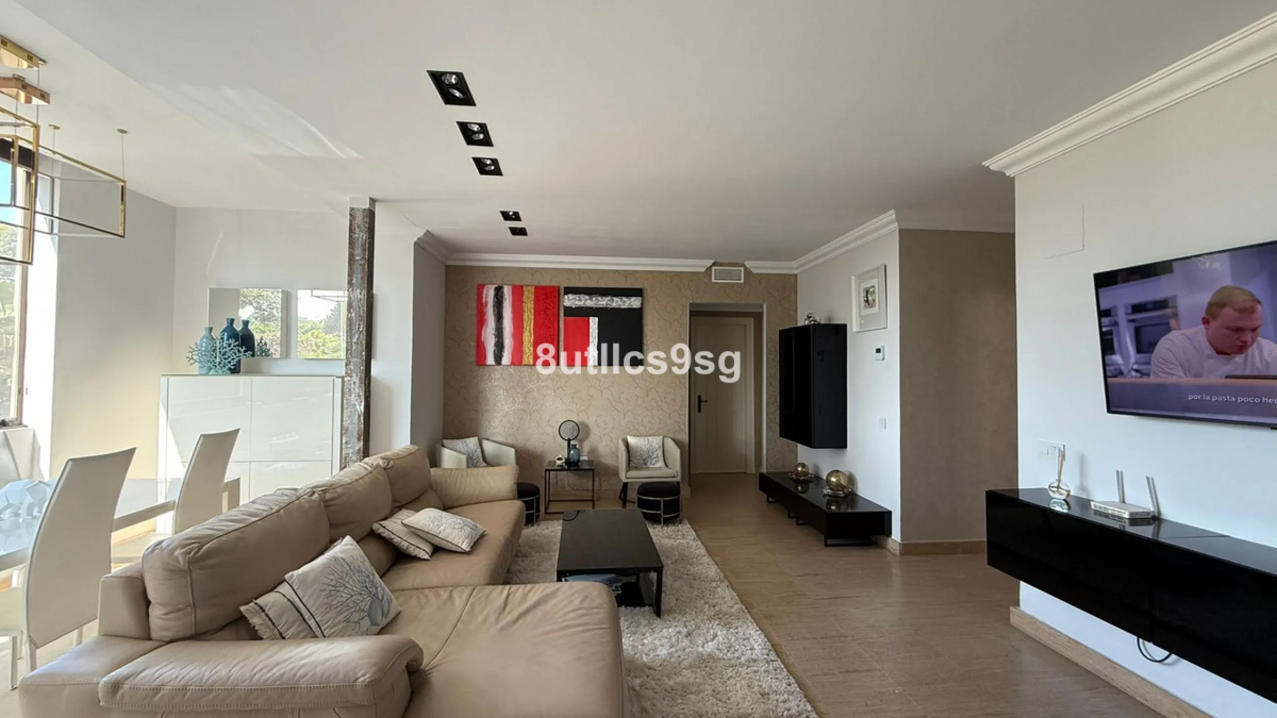2 bedroom apartment located in the hotel complex called Paraiso Beach, located in the Paraiso Barronal Urbanization, Cancelada, between Marbella and Estepona, Malaga